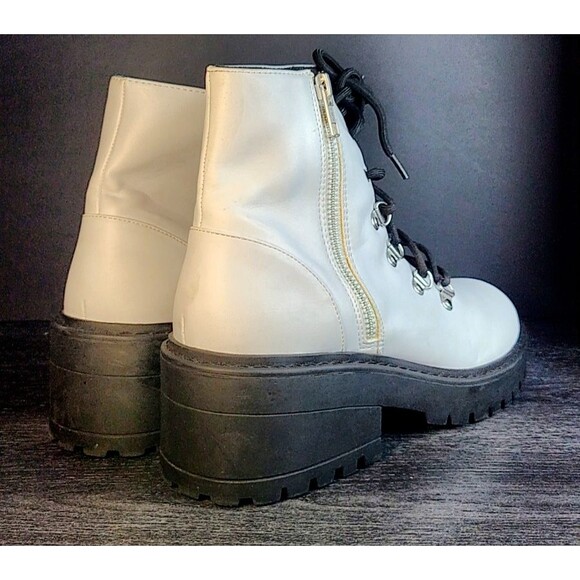 Skechers Women’s White Patent Leather Ankle Combat Goth Punk 90s Boots Size 9 - Picture 5 of 11